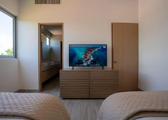 3br Luxury W/ Private Rooftop Pool & Gym Playa del Carmen