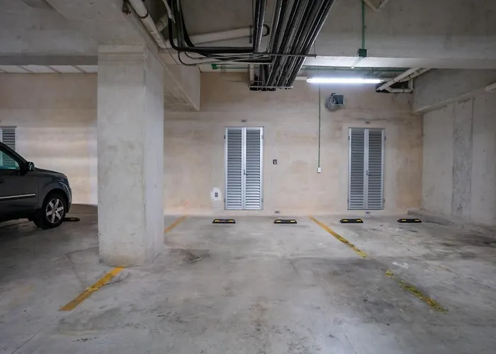 3br Luxury W/ Private Rooftop Pool & Gym Appartement