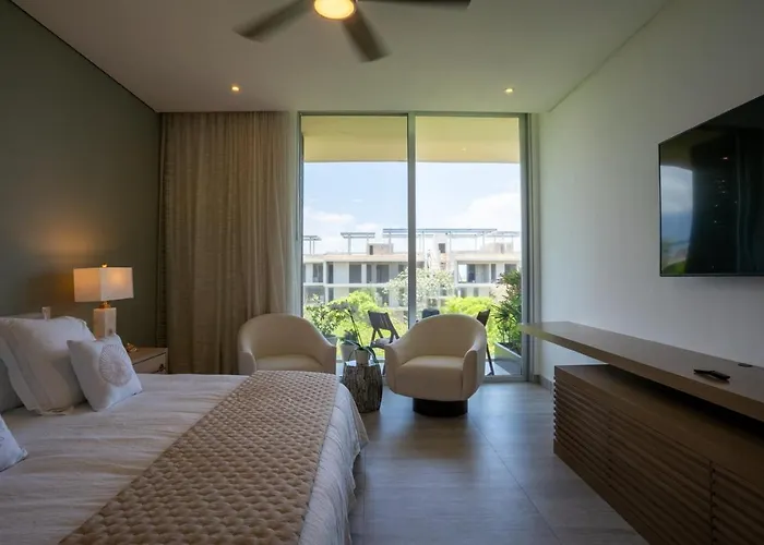3br Luxury W/ Private Rooftop Pool & Gym *
