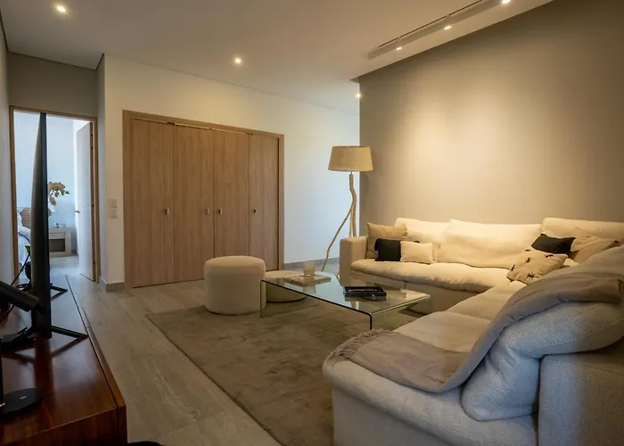 3br Luxury W/ Private Rooftop Pool & Gym Appartement